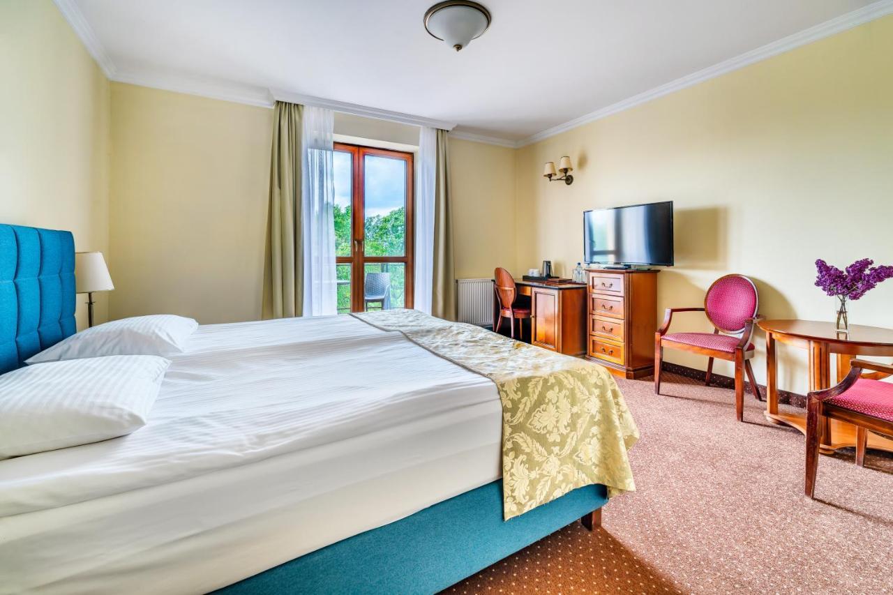 Hotel Pan Tadeusz Serock Esterno foto